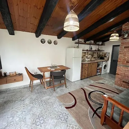 アパート Have Fun With It